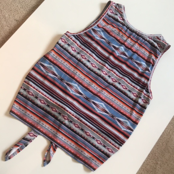 NWT-Karen Kane Red Rock Tie Front Shirt-L - Picture 4 of 4